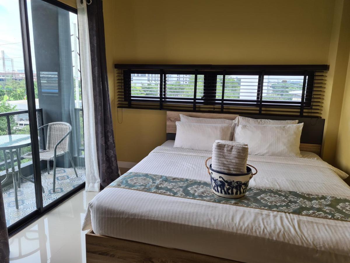The Lantern Suites Ban Song Hong Luaran gambar