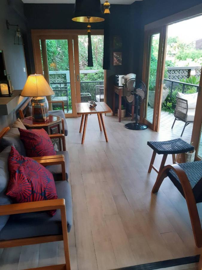 The Lantern Suites Ban Song Hong Luaran gambar