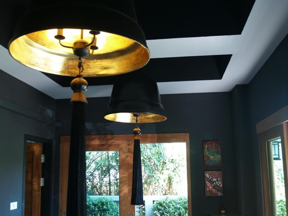 The Lantern Suites Ban Song Hong Luaran gambar