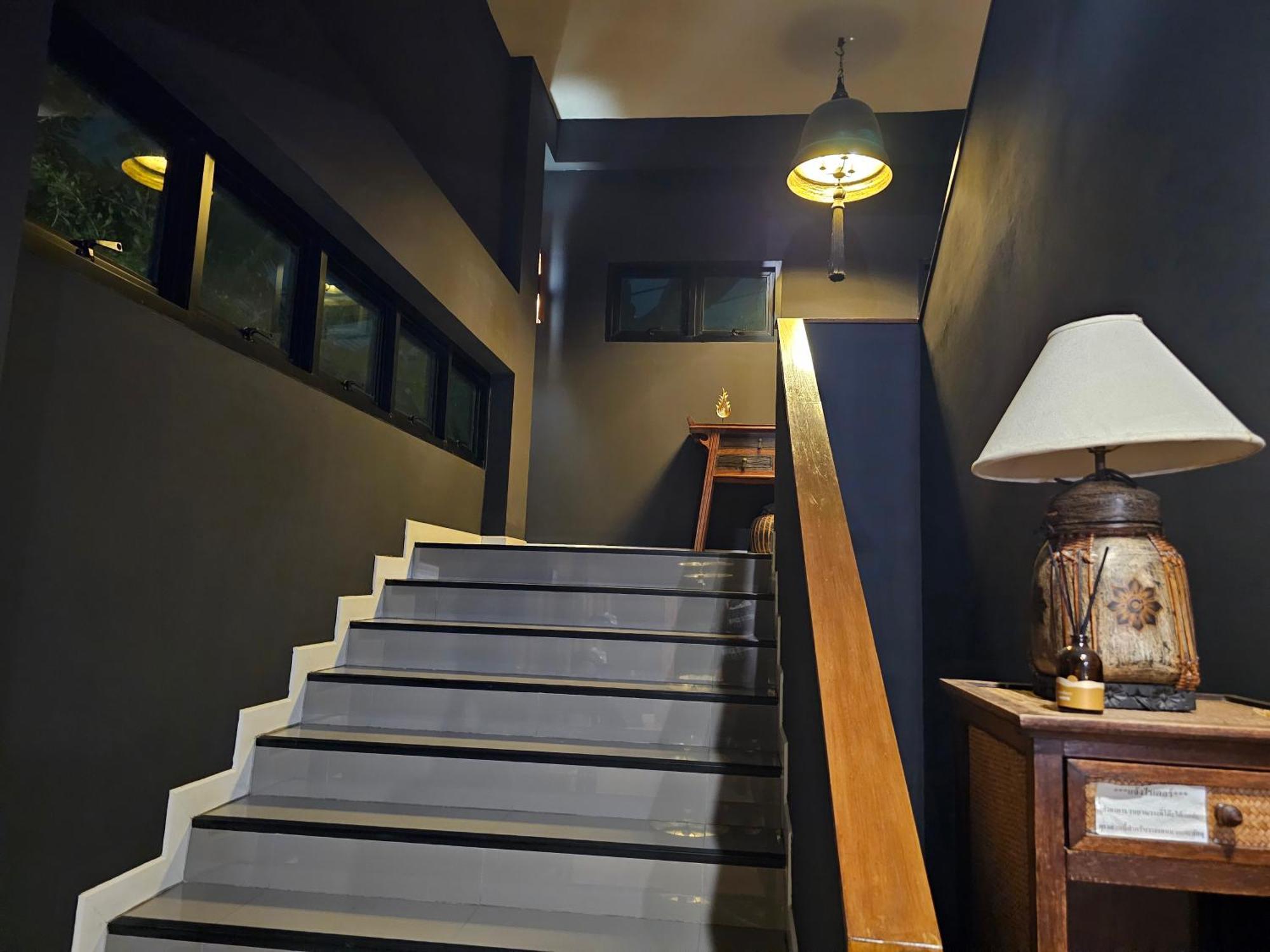 The Lantern Suites Ban Song Hong Luaran gambar