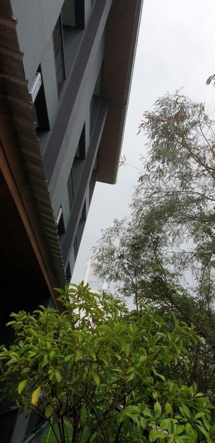 The Lantern Suites Ban Song Hong Luaran gambar