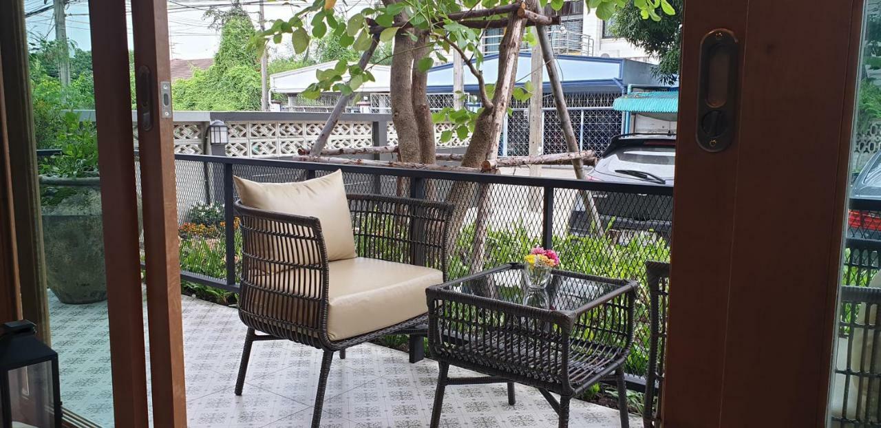 The Lantern Suites Ban Song Hong Luaran gambar